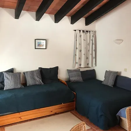 T0 Pedrinhas I Appartement *